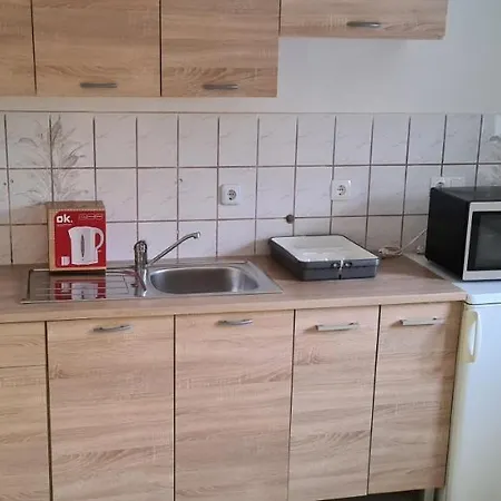 Apartment Sg *